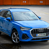 Audi Q3 35 TFSI S tronic S line (10 of 26).jpg