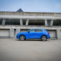 Audi Q3 35 TFSI S tronic S line (12 of 26).jpg