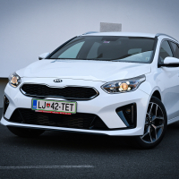 Kia ceed sw 1,6 CRDi GTline (9 of 16).jpg