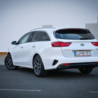 Kia ceed sw 1,6 CRDi GTline (6 of 16).jpg