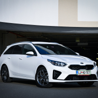 Kia ceed sw 1,6 CRDi GTline (1 of 16).jpg