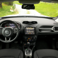 Jeep renegade AWD (3 of 9).jpg