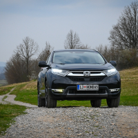Honda CR-V hybrid 2.0 i-MMD AWD (9 of 24).jpg