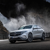 Mercedes EQC 400 (4 of 25).jpg