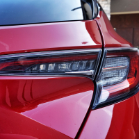 Toyota corolla HB 2,0 HSD e-CVT sport (4 of 4).jpg