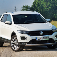 Volkswgen t-roc sport (7 of 10).jpg