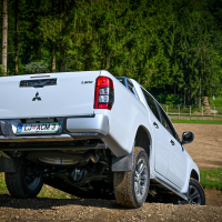 Mitsubishi L200 resize (1 of 11).jpg