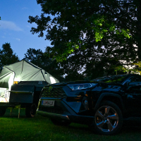 Toyota RAV4 in TPV prikolica (3 of 19).jpg