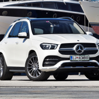 Mercedes GLE 300d 4matic (18 of 25).jpg