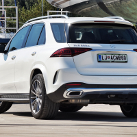 Mercedes GLE 300d 4matic (10 of 25).jpg