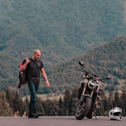 Voznik začetnik - motorist