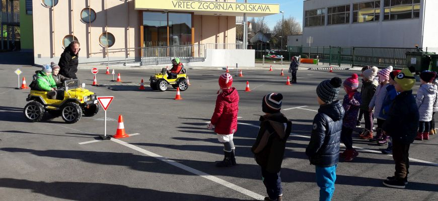 Najmlajši so bili tako navdušeni, da so sami sodelovali in postavljali vprašanja.