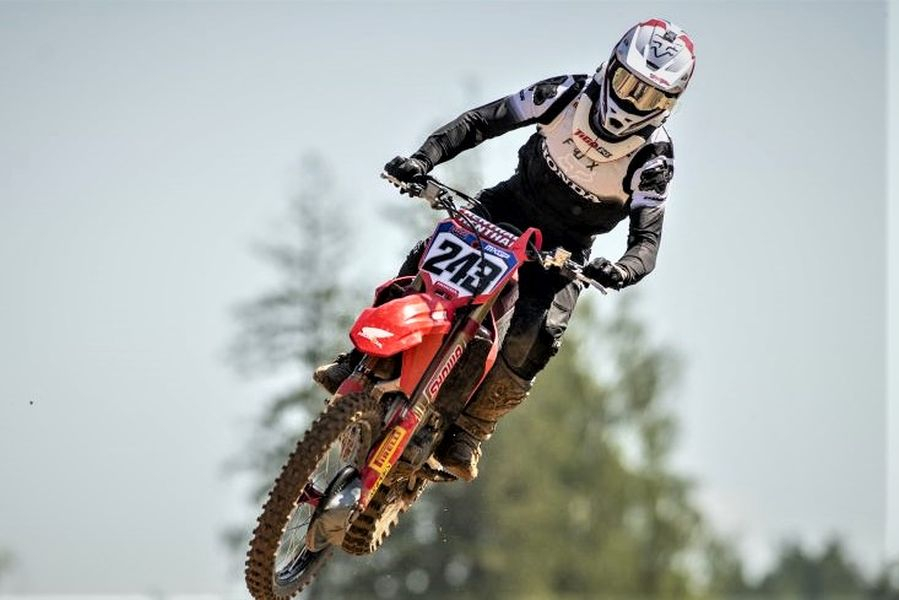 Tim Gajser bo med favoriti na treh dirkah v Faenzi.