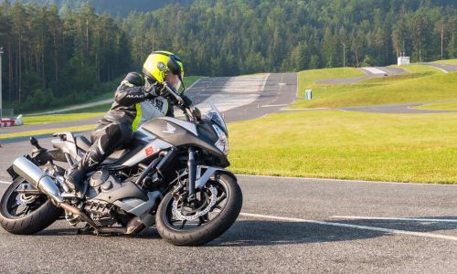 Motoristi, zapeljite v novo sezono pripravljeni