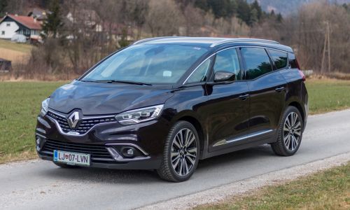 Kratek test: Renault grand scenic energy TCE 160 initiale paris