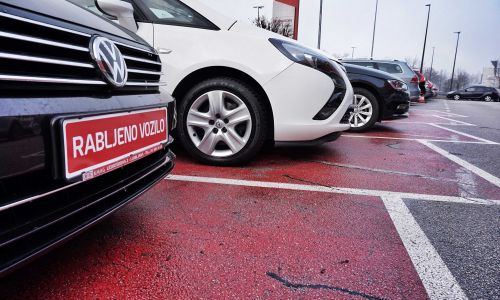 AMZS raziskava: Kako Slovenci kupujemo rabljene avtomobile?