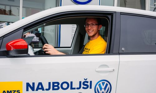 “Nikoli ne telefoniram med vožnjo!”