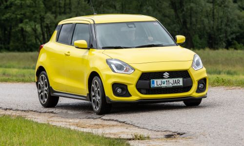 Kratek test: Suzuki swift 1,4 boosterjet sport