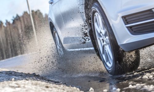 AMZS test devetih celoletnih pnevmatik dimenzije 175/65 R 14 T/H