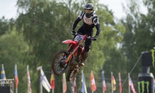 Gajser v Mantovi četrti in do rdeče številke na naslednji dirki