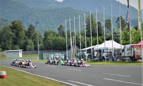 Tretjič letos na delu tekmovalci za točke državnega prvenstva v kartingu