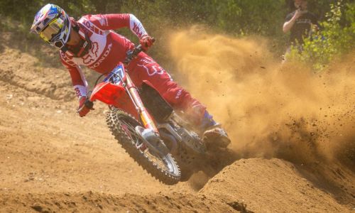 Na štartu v Rusiji tudi Tim Gajser in Jan Pancar