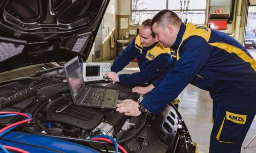 AMZS servisni centri odprti za nujna popravila in storitve