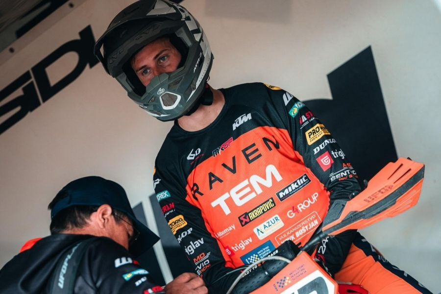 Jan Pancar (253) je bil na VN Latvije v Kegumsu edini slovenski voznik na dirki svetovnega prvenstva v motokrosu.