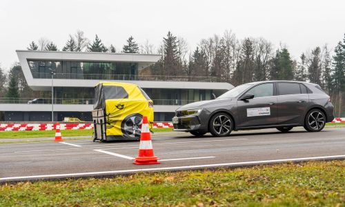 Reportaža: Kako uporabljati asistenčne sisteme?