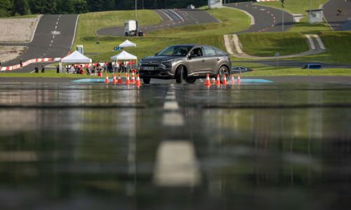 Citroën kupcem podarja vozniško znanje