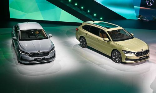 Prvi pogled: novi škoda superb
