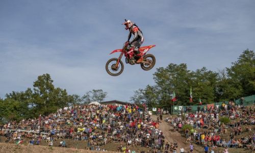 Tim Gajser z zmago v Matterley Basinu na najboljši način zaključil sezono